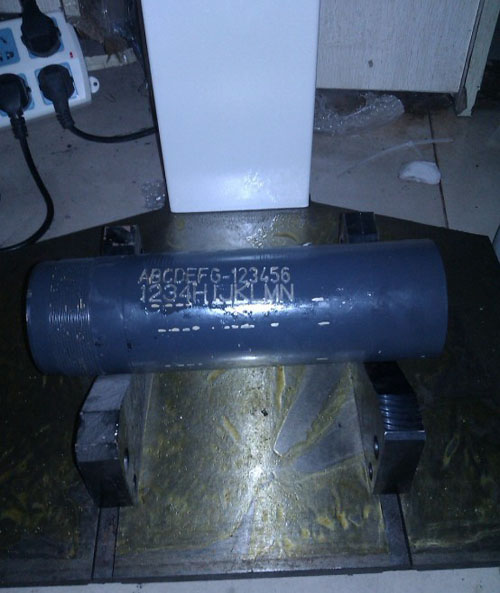 手持智能控制器式打码机打标效果3